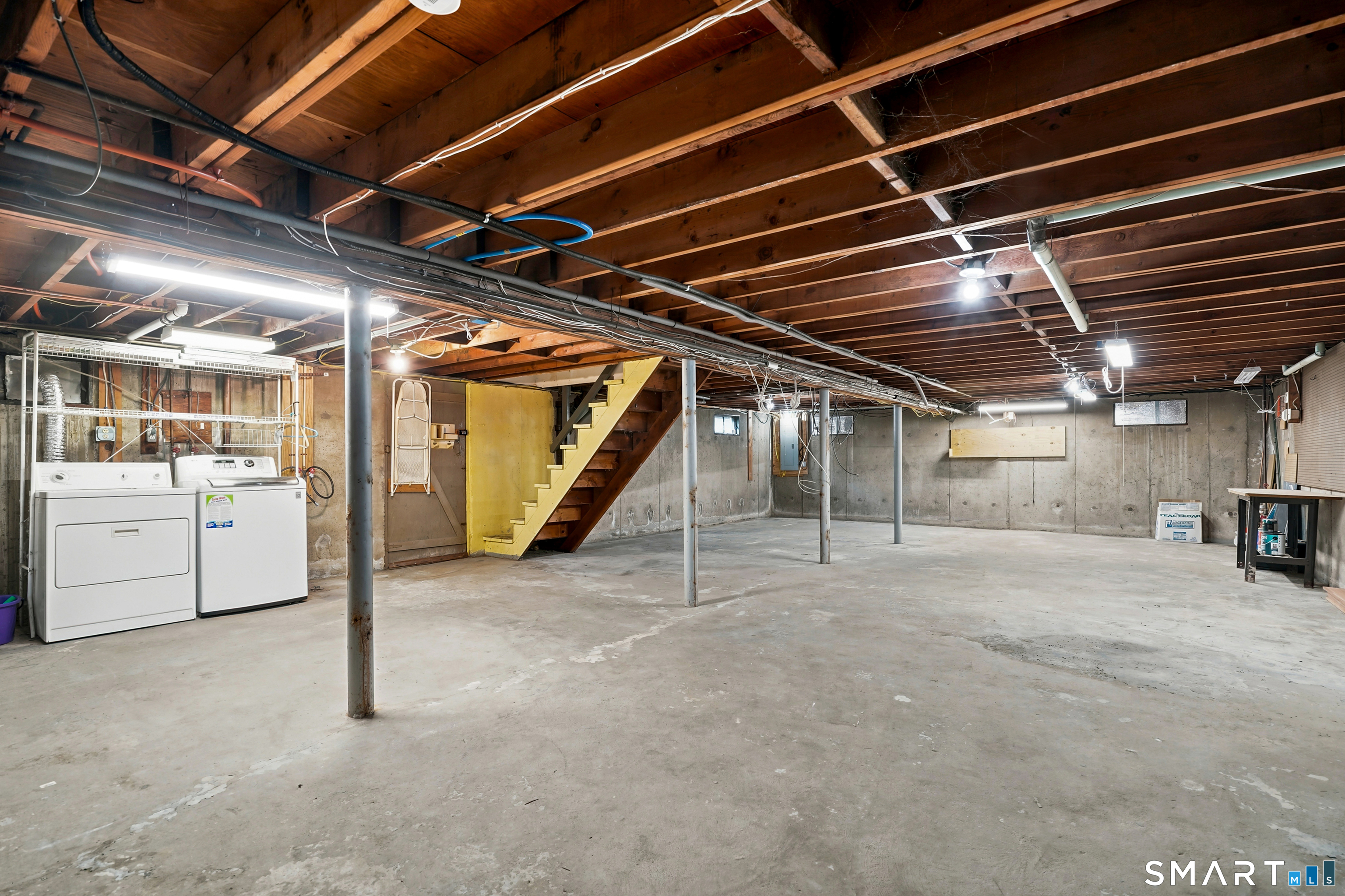 37 Roosevelt Avenue West Haven CT 06516