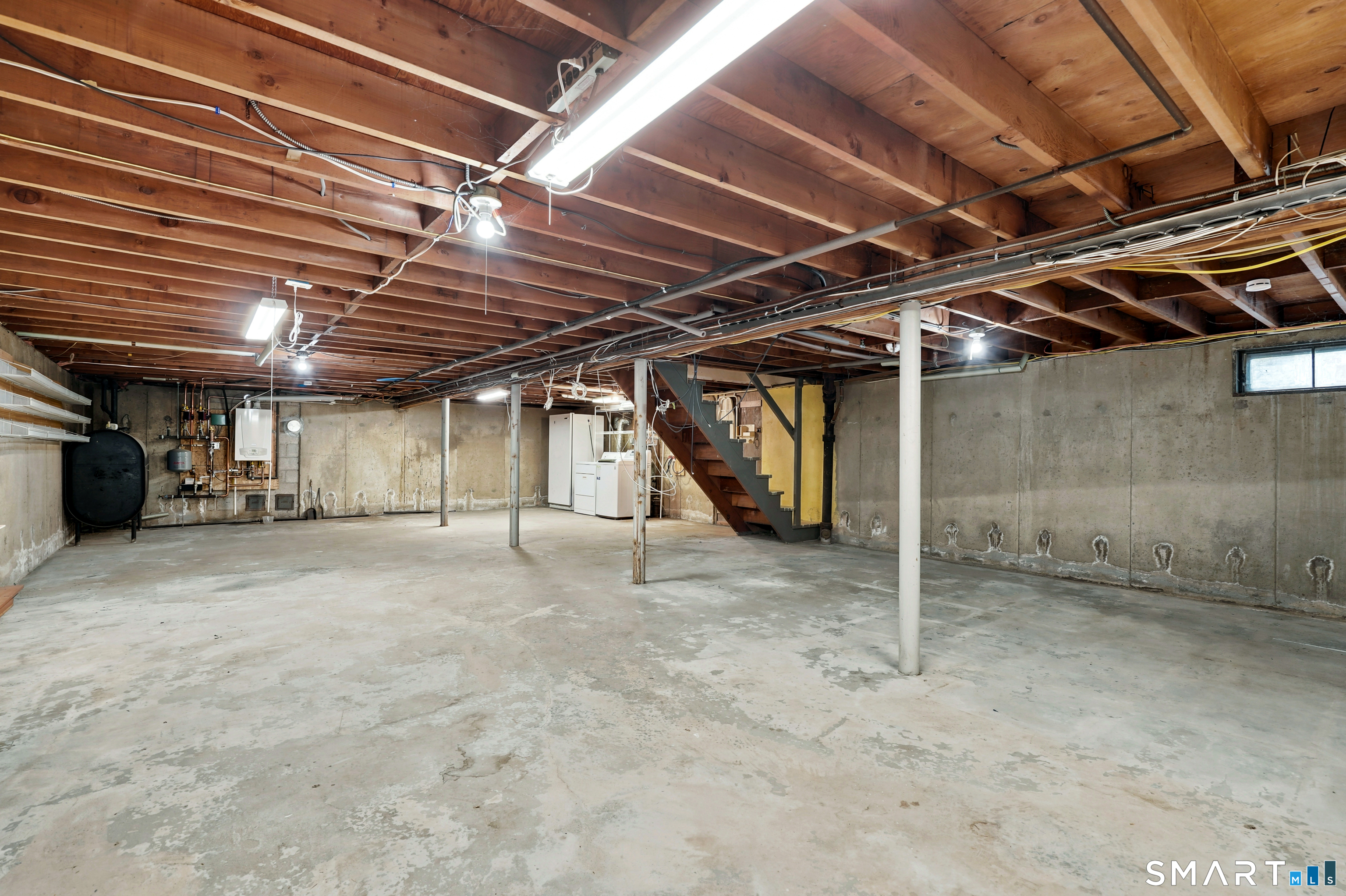 37 Roosevelt Avenue West Haven CT 06516