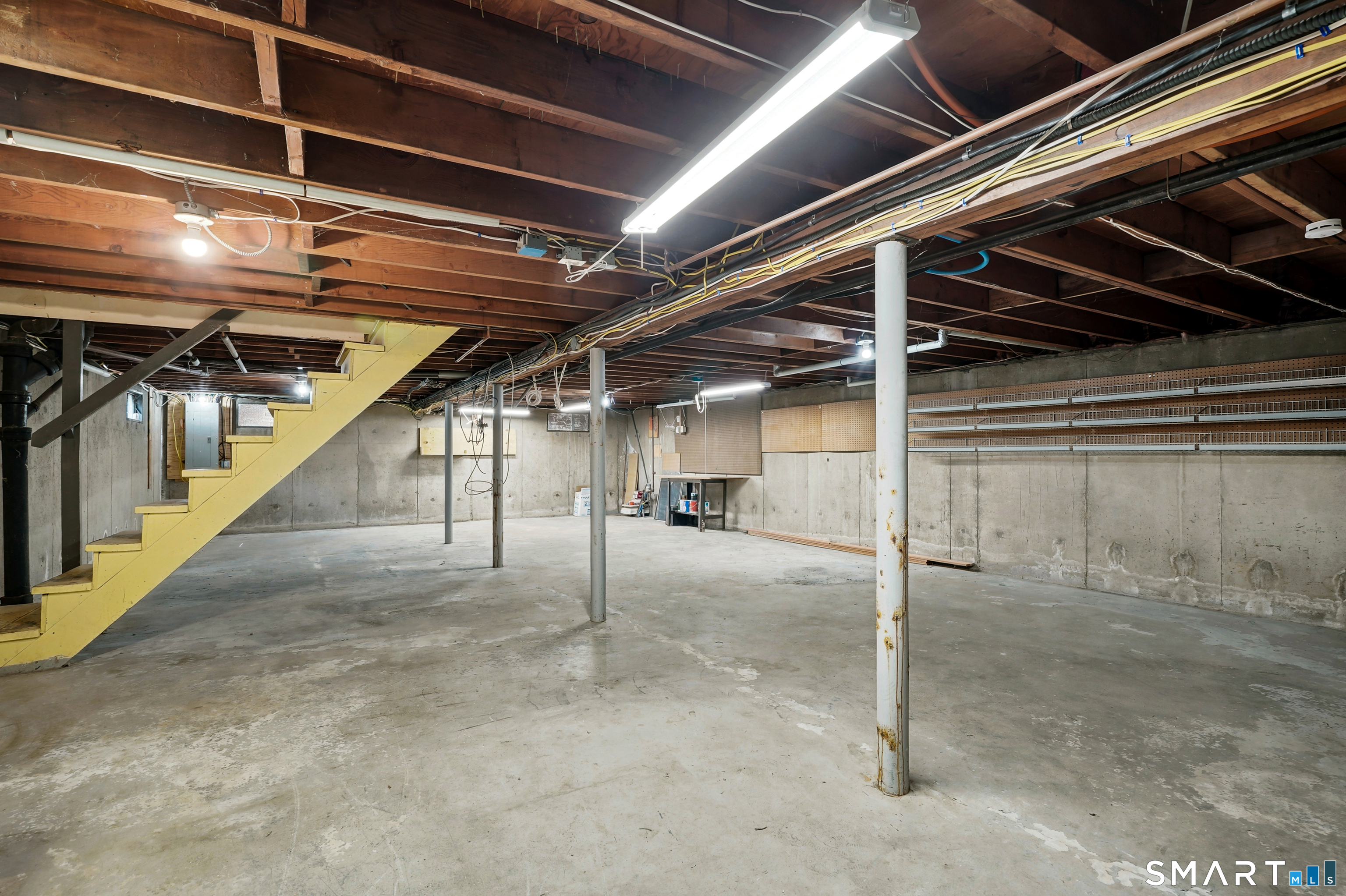 37 Roosevelt Avenue West Haven CT 06516