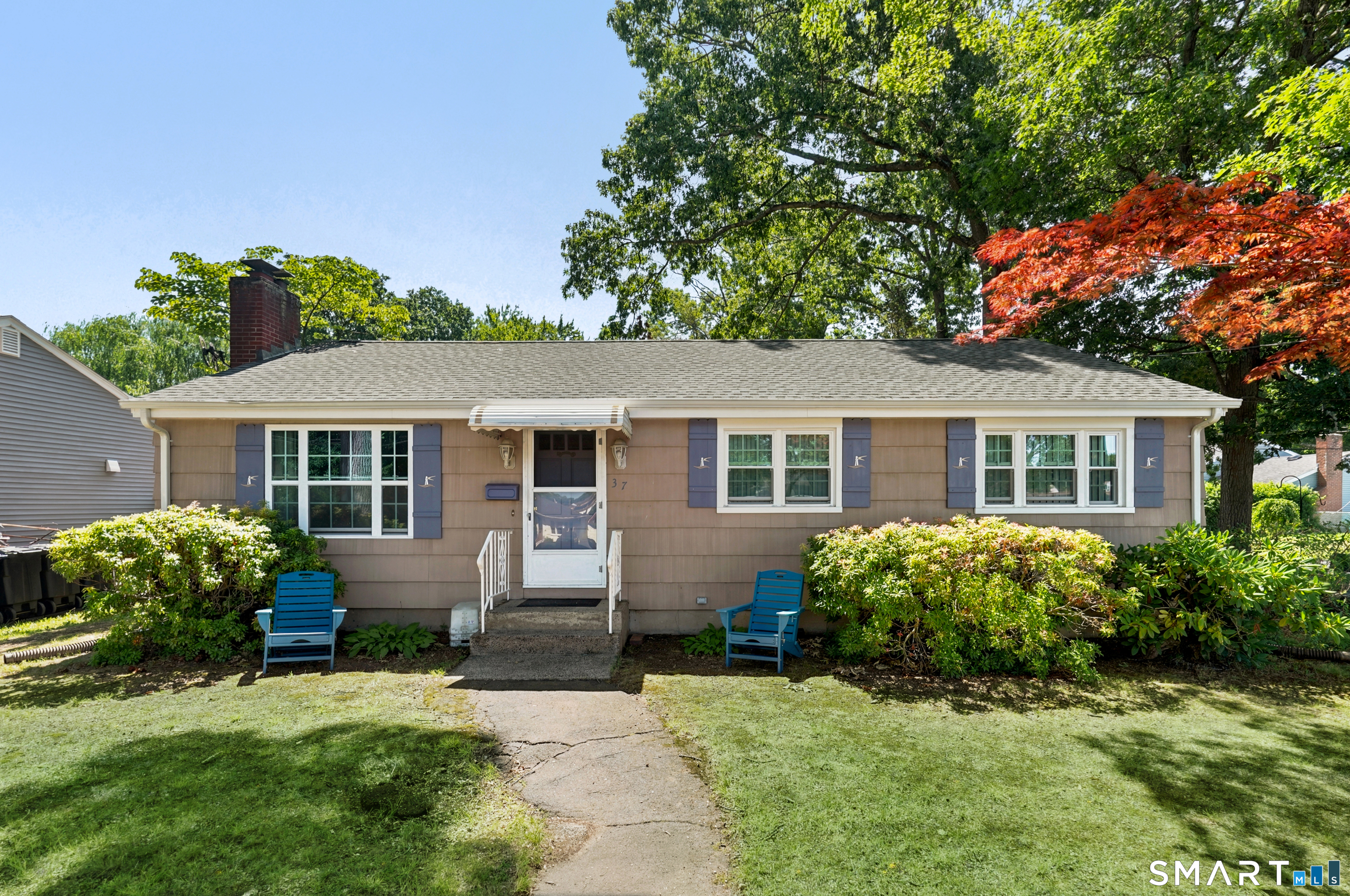 37 Roosevelt Avenue West Haven CT 06516