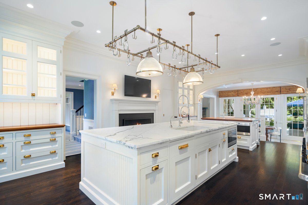 887 Weed Street New Canaan CT 06840
