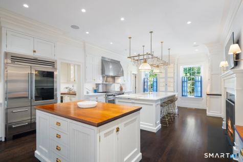 887 Weed Street New Canaan CT 06840