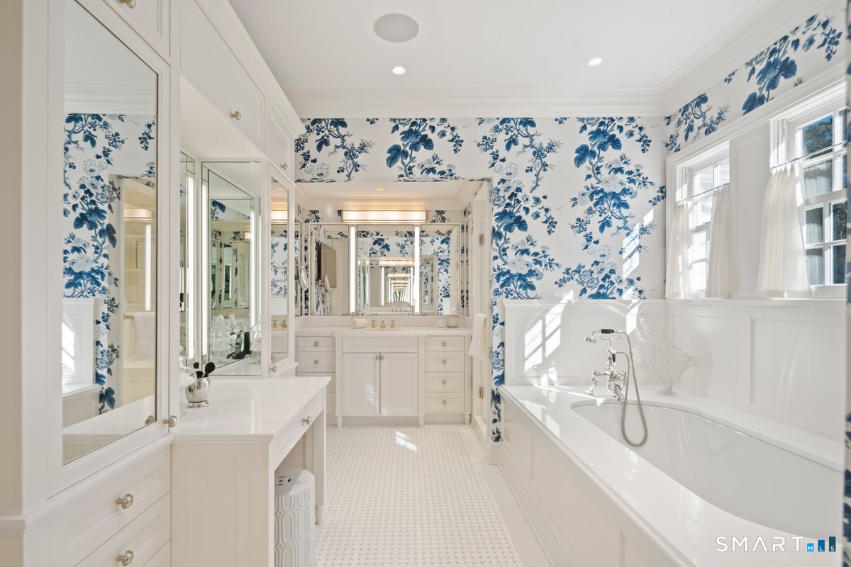 887 Weed Street New Canaan CT 06840
