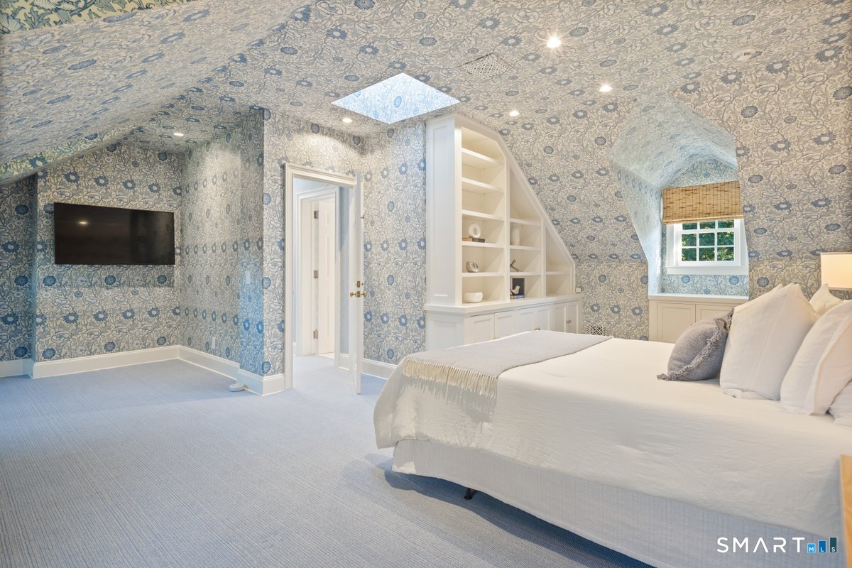 887 Weed Street New Canaan CT 06840