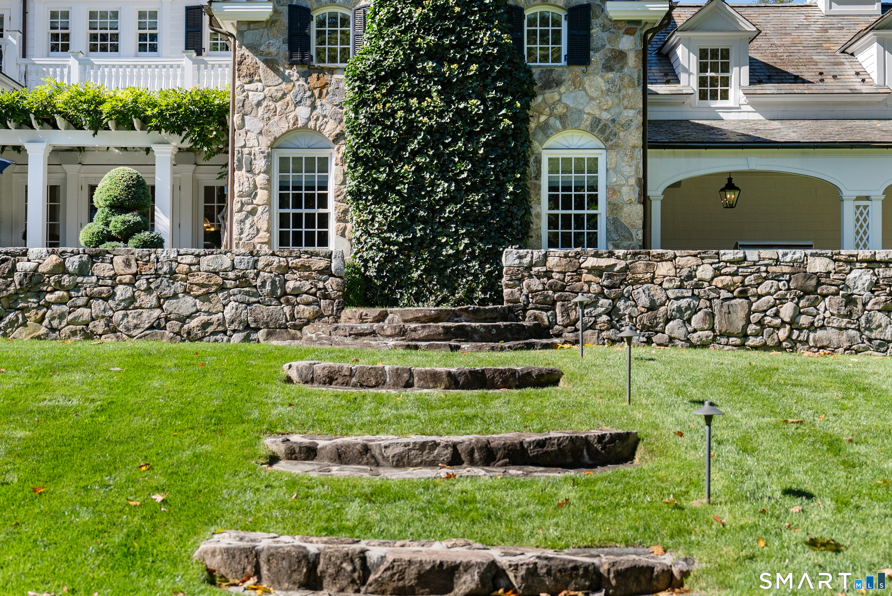 887 Weed Street New Canaan CT 06840