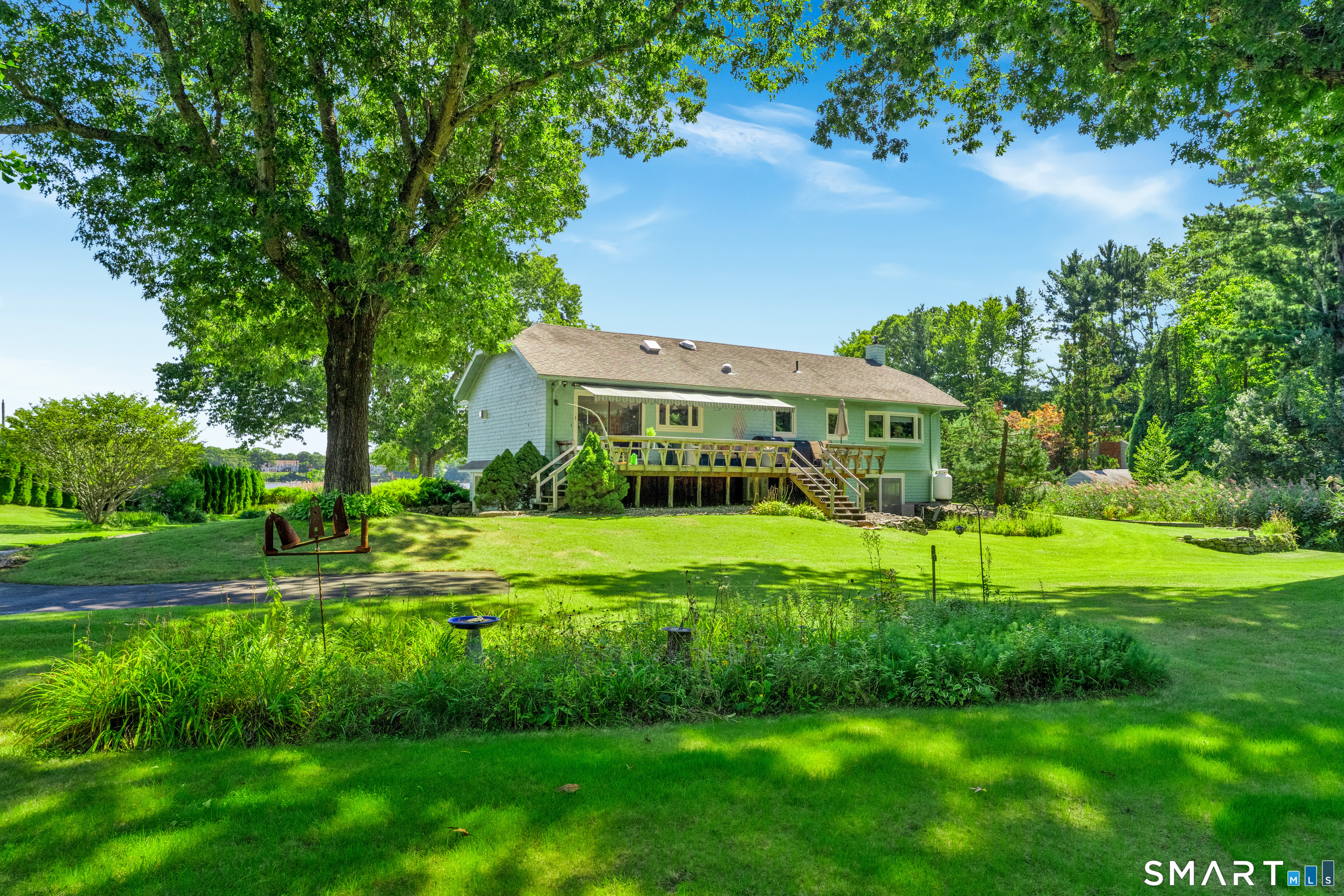 901 River Road Groton CT 06355