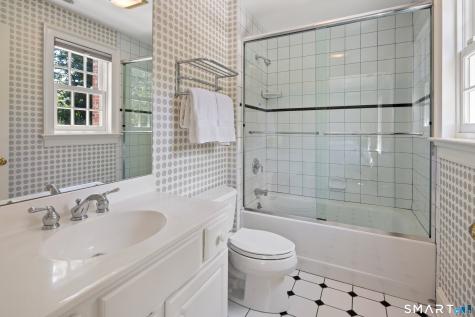 110 Queens Grant Drive Fairfield CT 06824