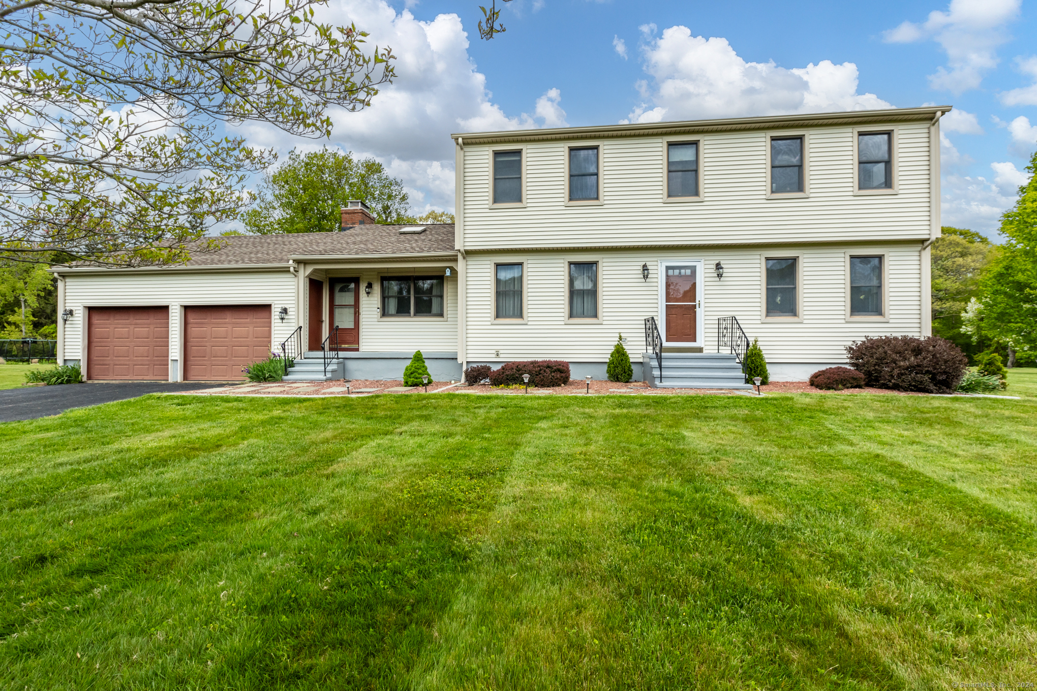 15 Apple Lane Colchester CT 06415