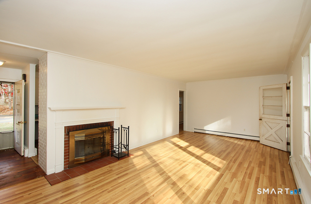 106 Glenwood Road Clinton CT 06413