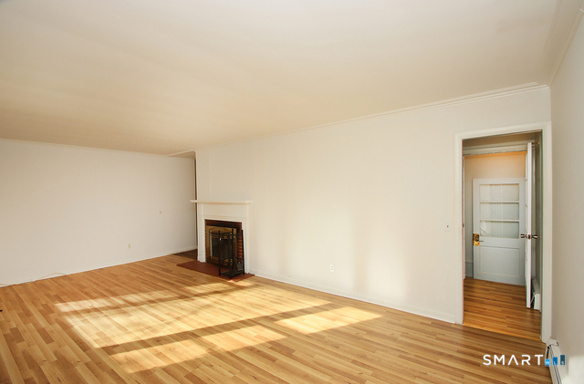 106 Glenwood Road Clinton CT 06413