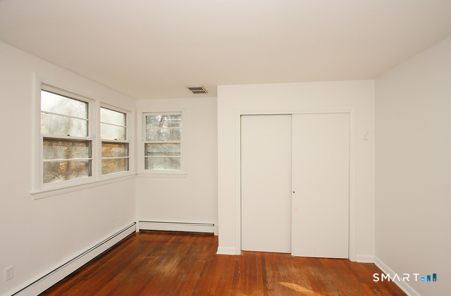 106 Glenwood Road Clinton CT 06413