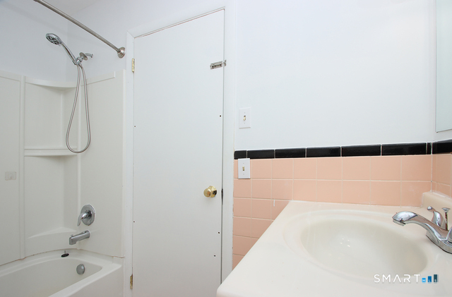 106 Glenwood Road Clinton CT 06413