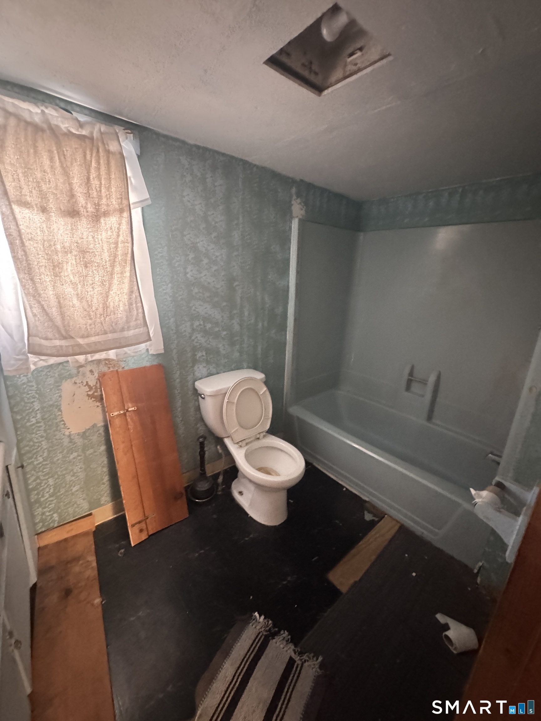 20 Alden Avenue Enfield CT 06082