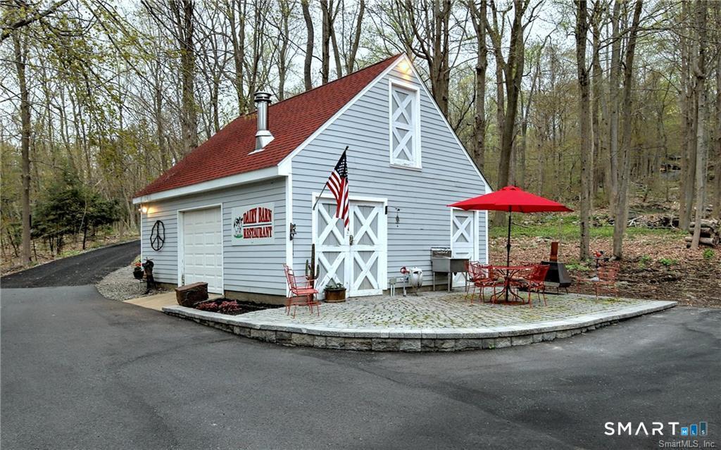 285 Wooding Hill Road Bethany CT 06524