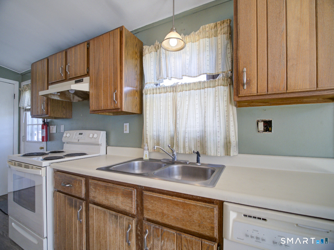 26 Hawthorne Avenue Shelton CT 06484