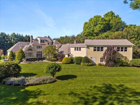 11 Bunker Hill Road Woodbridge CT 06525