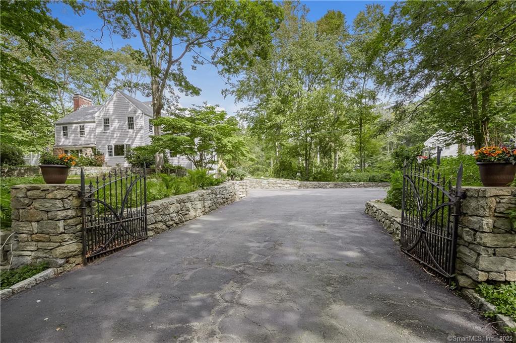 120 Mariomi Road New Canaan CT 06840