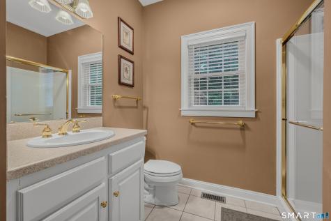 8 Windermere Way Essex CT 06442