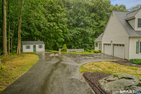 8 Windermere Way Essex CT 06442