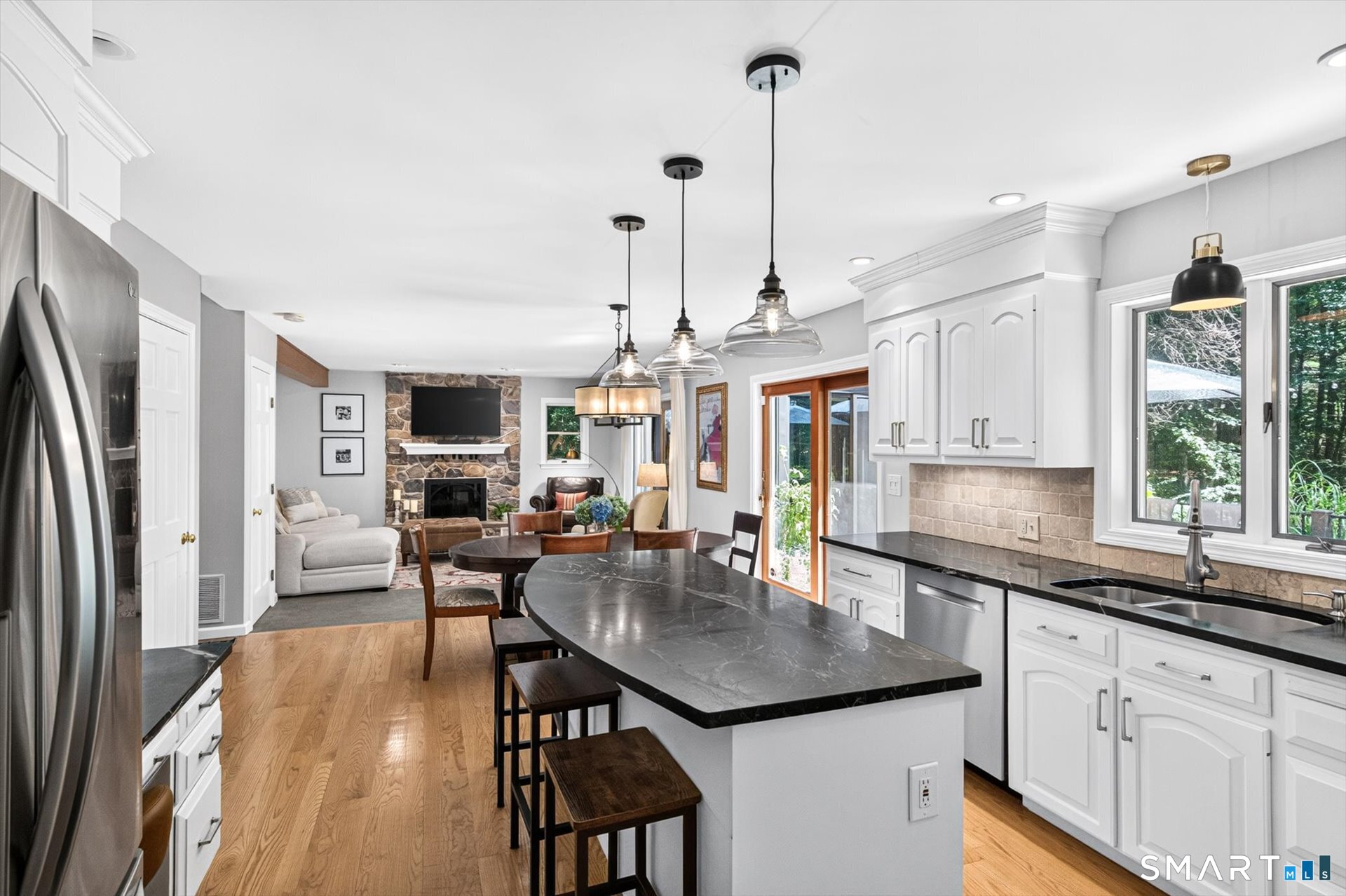 10 Saw Mill Road Simsbury CT 06092