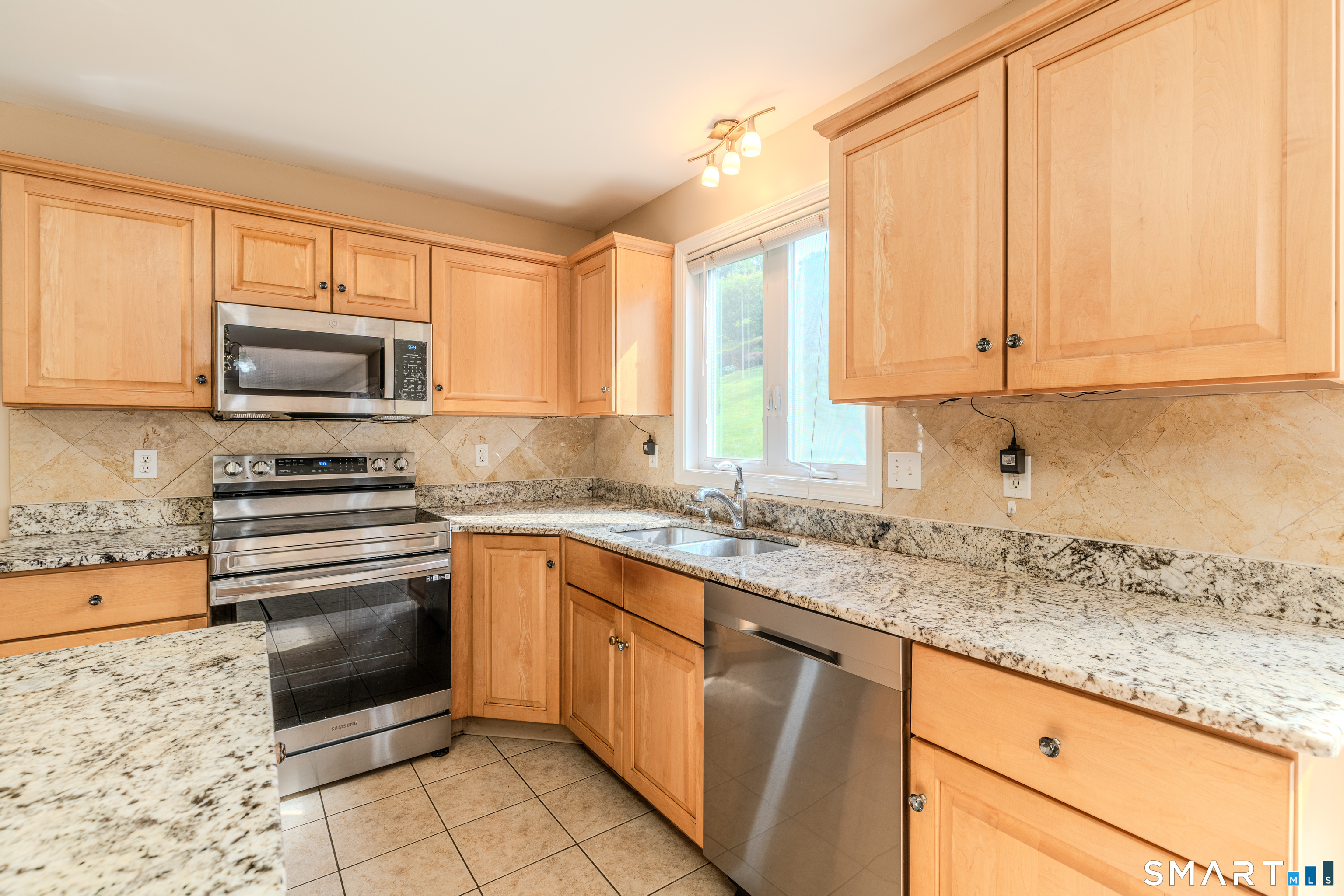 166 Mccormick Lane Middletown CT 06457