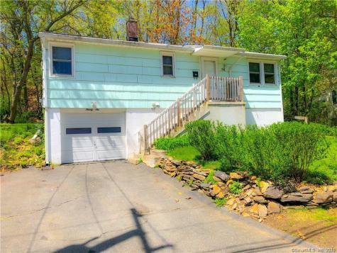 96 Longmeadow Drive Waterbury CT 06706