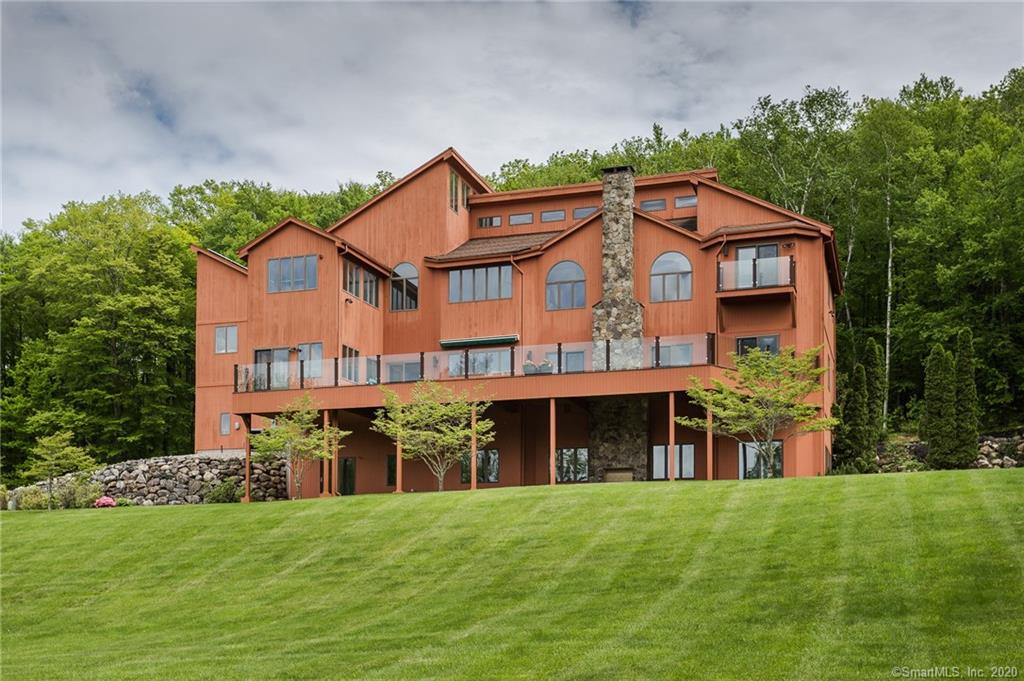 16 Wyncairne East Granby CT 06026