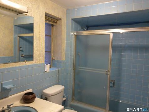 406 Strong Street East Haven CT 06512