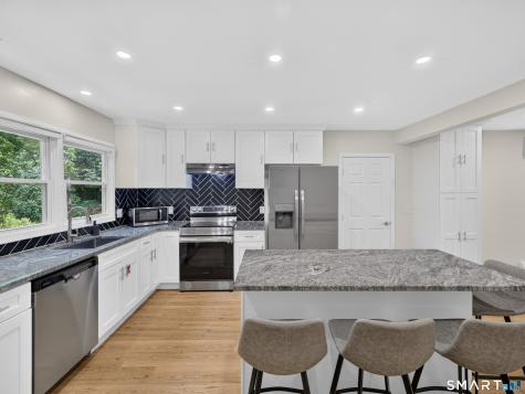 87 Grassy Hill Road Old Lyme CT 06371