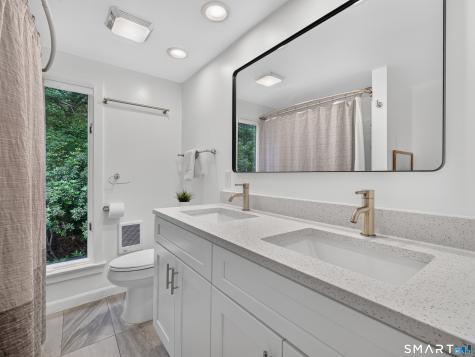87 Grassy Hill Road Old Lyme CT 06371