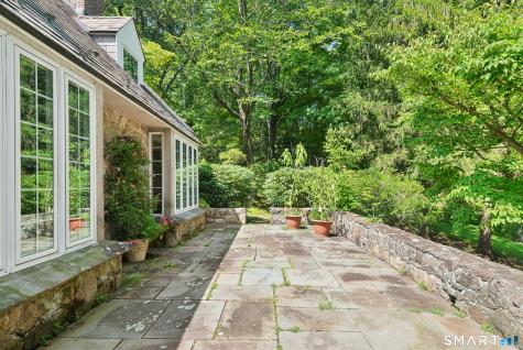 76 Peaceable Street Redding CT 06896
