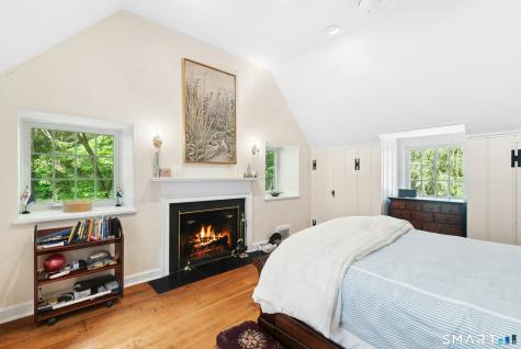 76 Peaceable Street Redding CT 06896