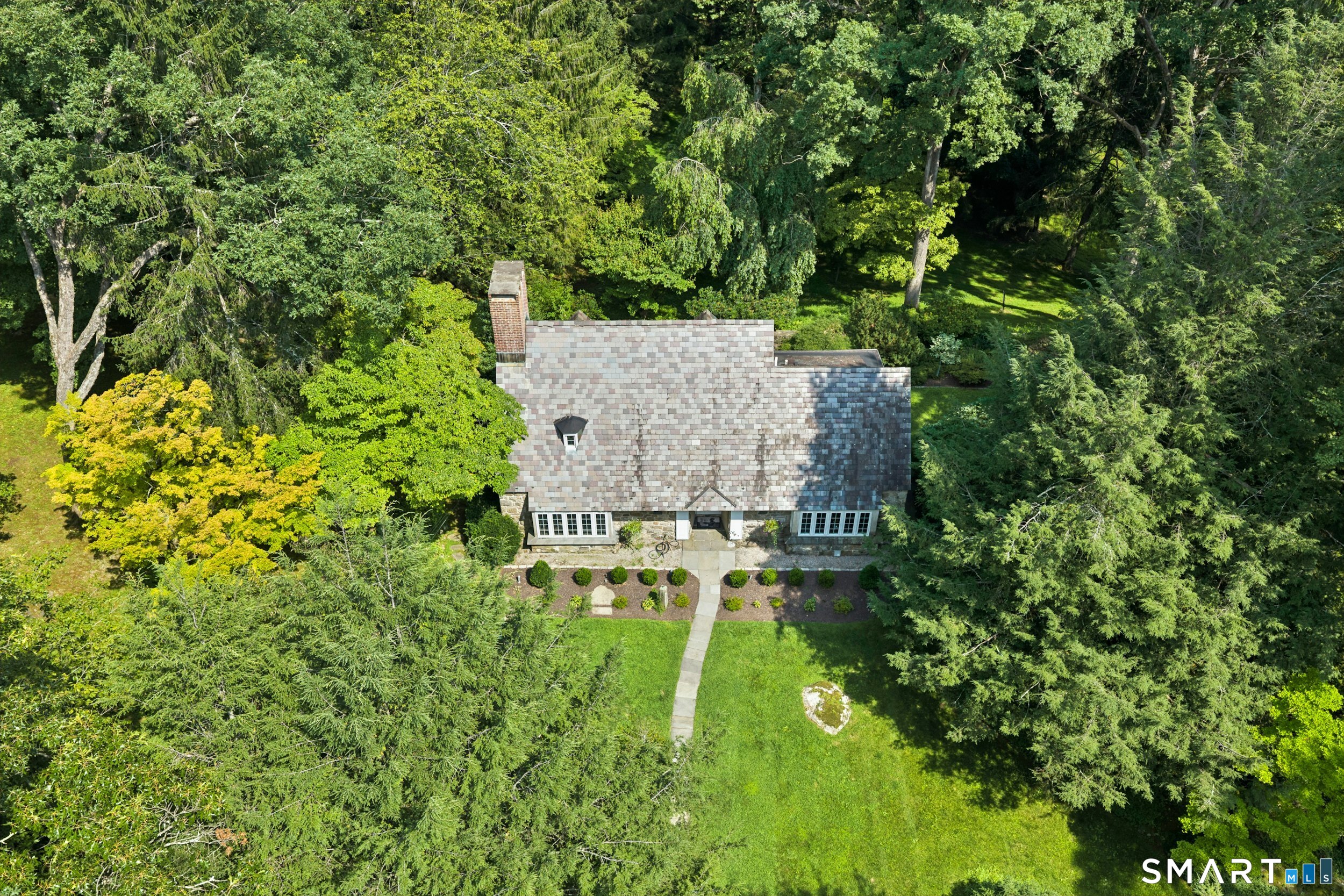 76 Peaceable Street Redding CT 06896