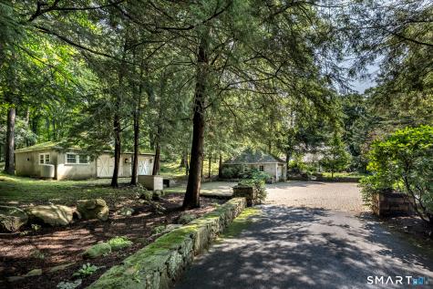 76 Peaceable Street Redding CT 06896