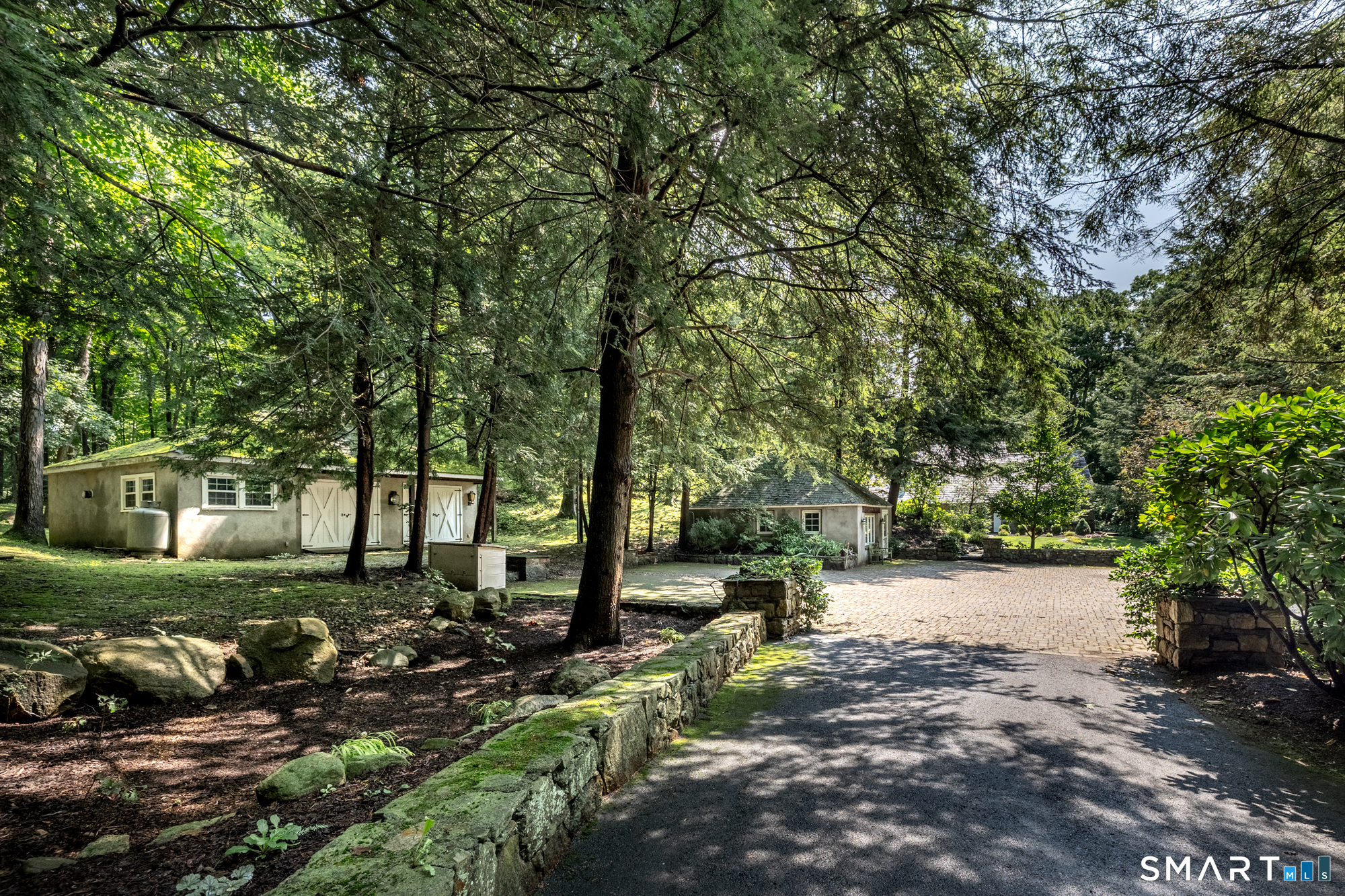 76 Peaceable Street Redding CT 06896