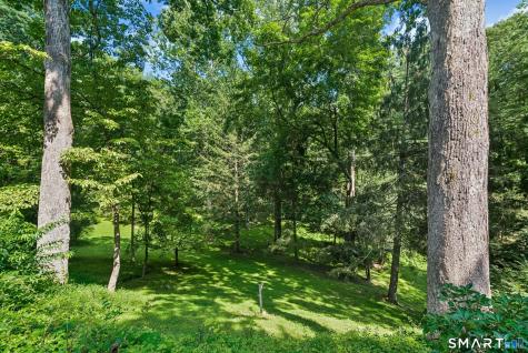 76 Peaceable Street Redding CT 06896