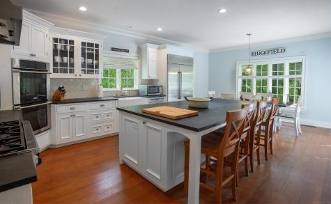 23 Pond Road Ridgefield CT 06877