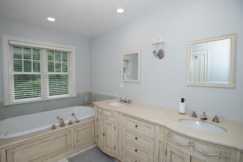 23 Pond Road Ridgefield CT 06877