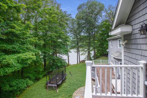 23 Pond Road Ridgefield CT 06877