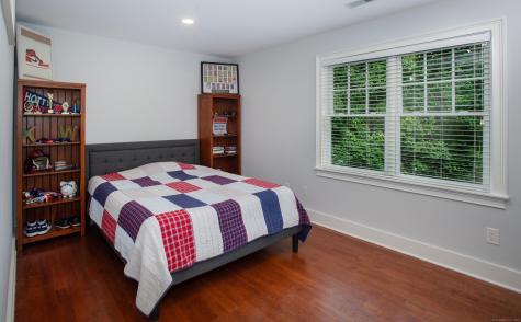 23 Pond Road Ridgefield CT 06877