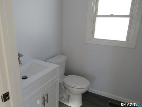 33 Hillcrest Avenue West Haven CT 06516