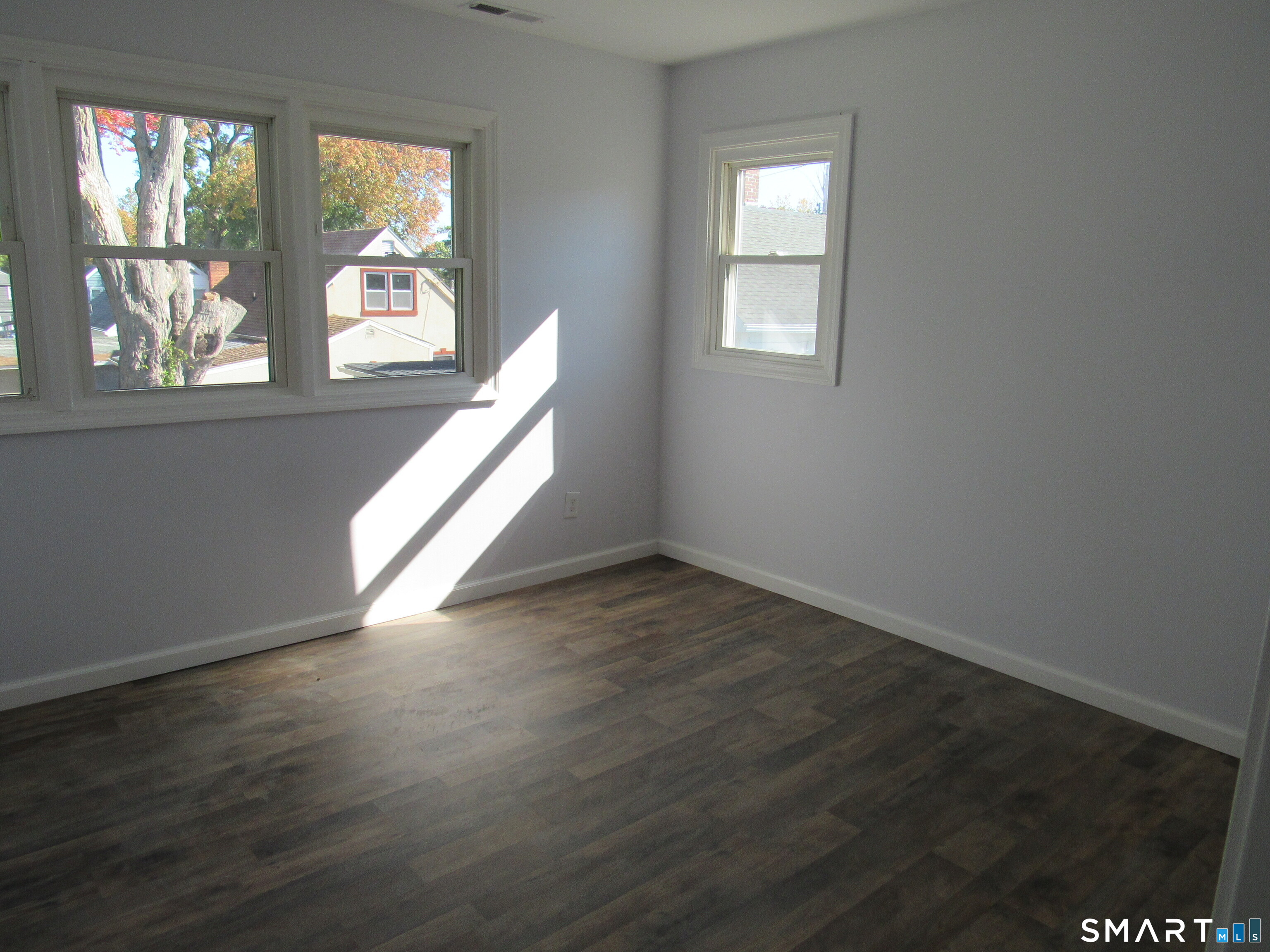 33 Hillcrest Avenue West Haven CT 06516