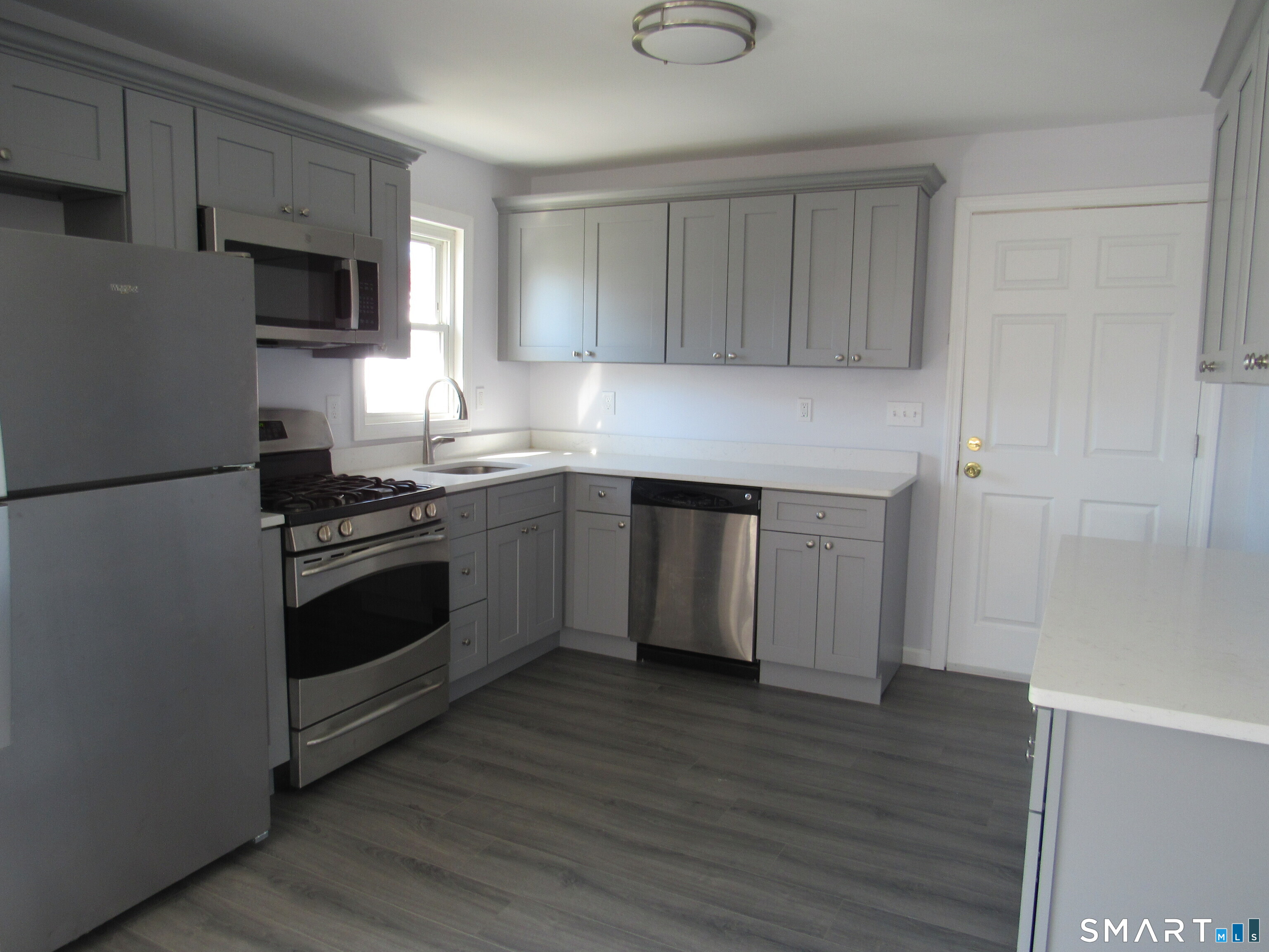 33 Hillcrest Avenue West Haven CT 06516