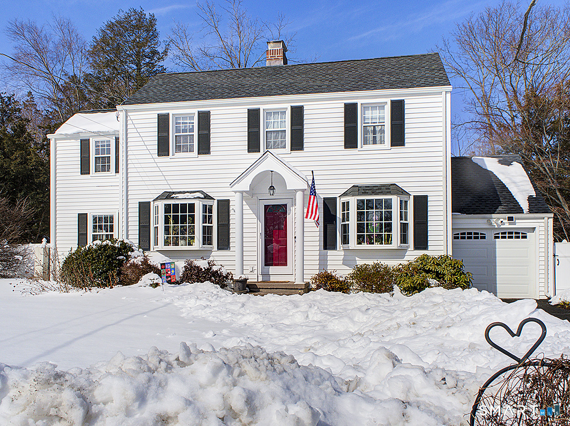 71 Vista Road North Haven CT 06473