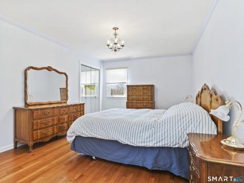 548 Howellton Road Orange CT 06477