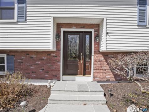 548 Howellton Road Orange CT 06477