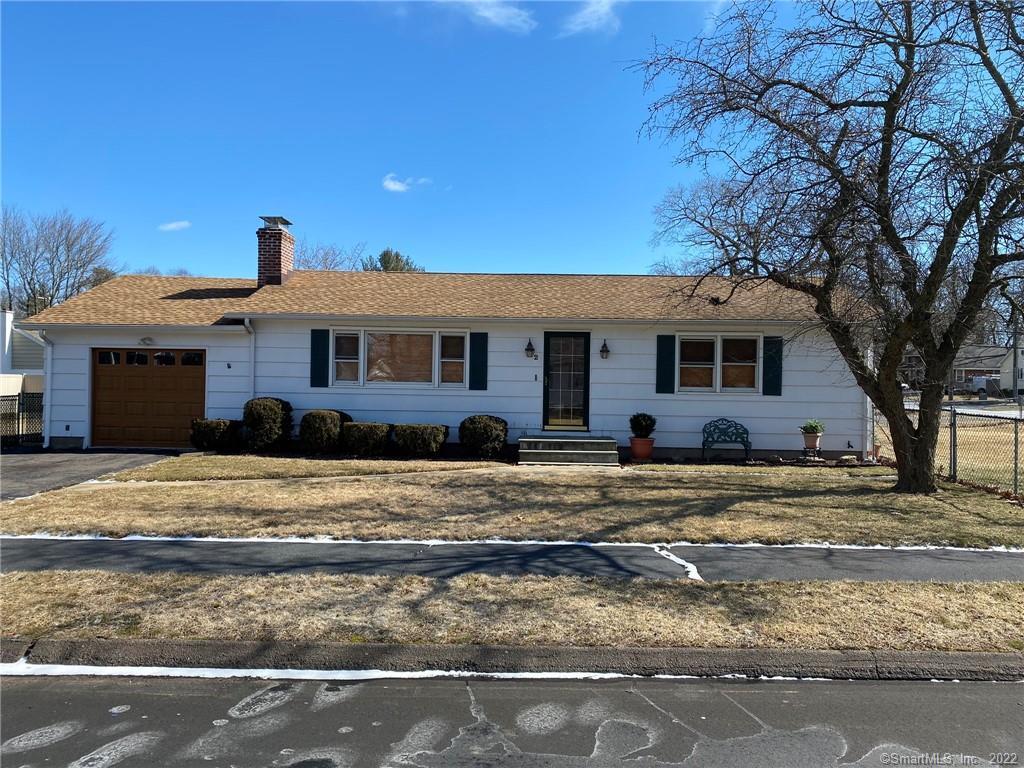 2 Briarwood Circle North Haven CT 06473