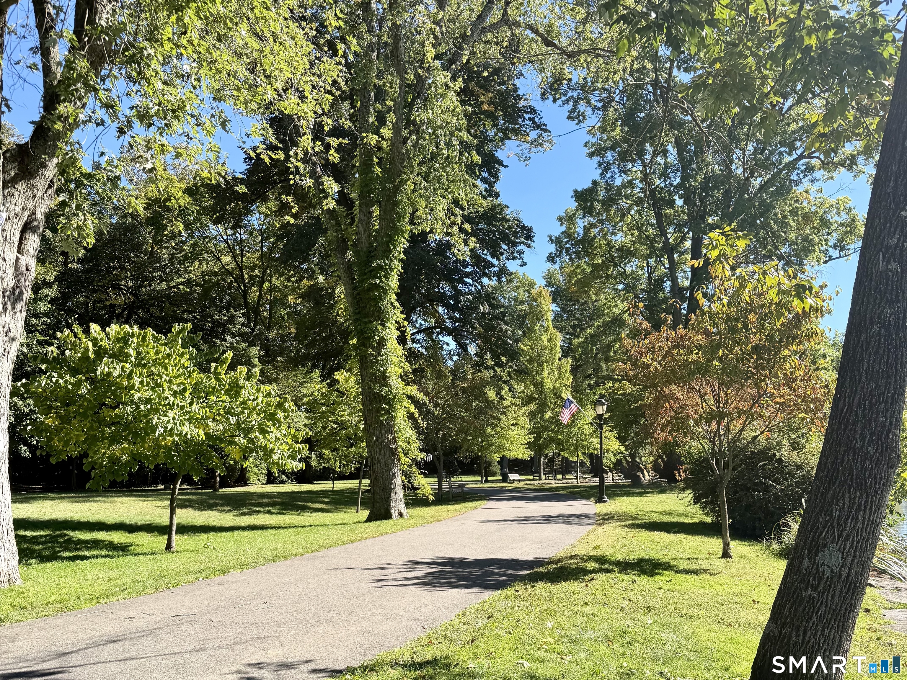 27 Lakeside Avenue Darien CT 06820