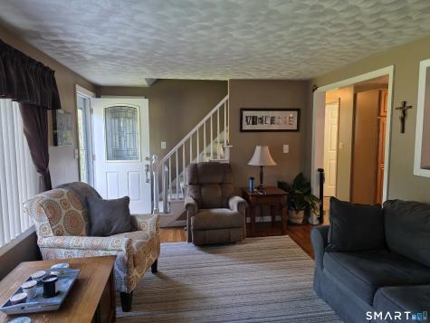 15 Van Buren Road Enfield CT 06082