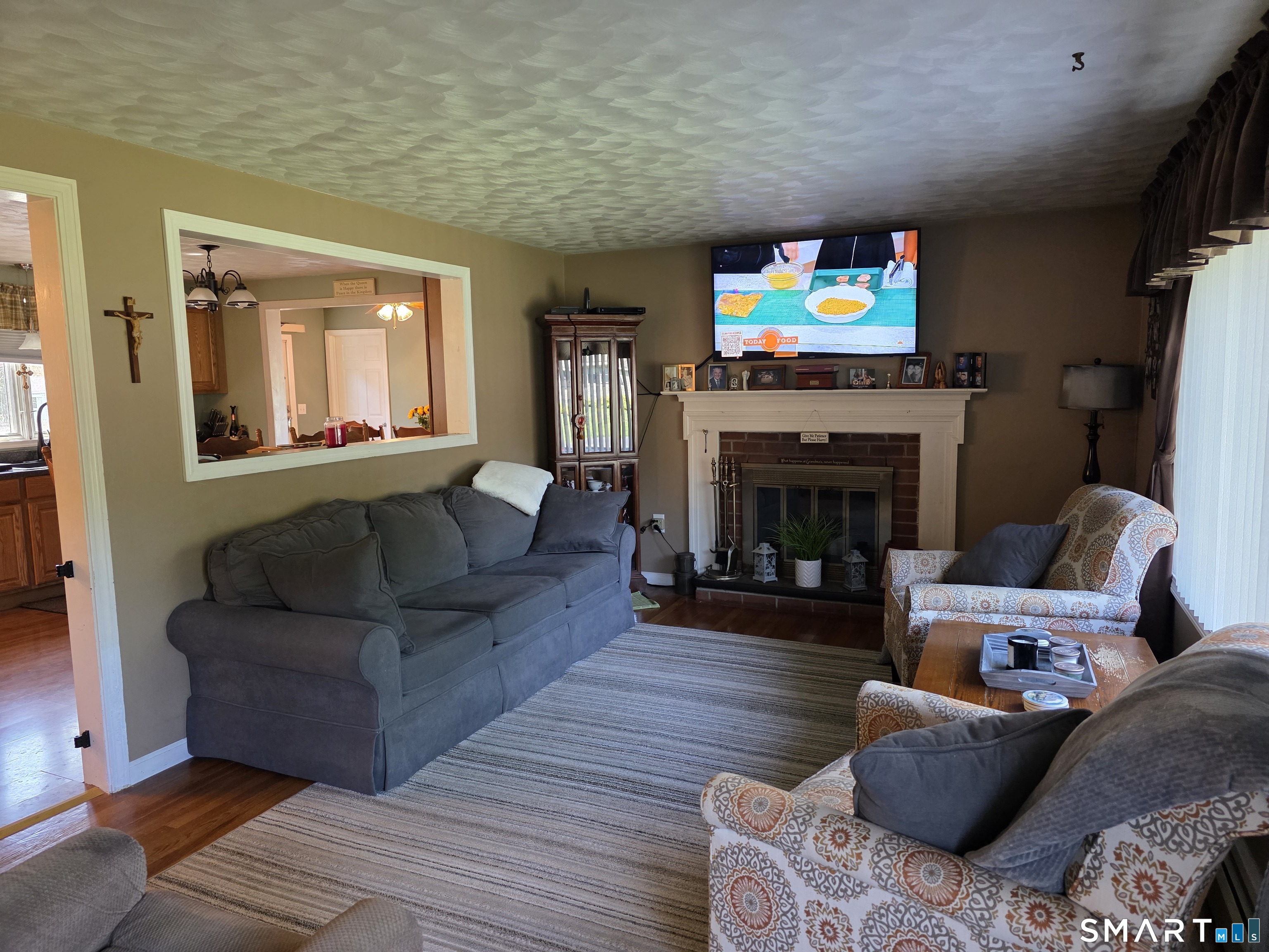 15 Van Buren Road Enfield CT 06082